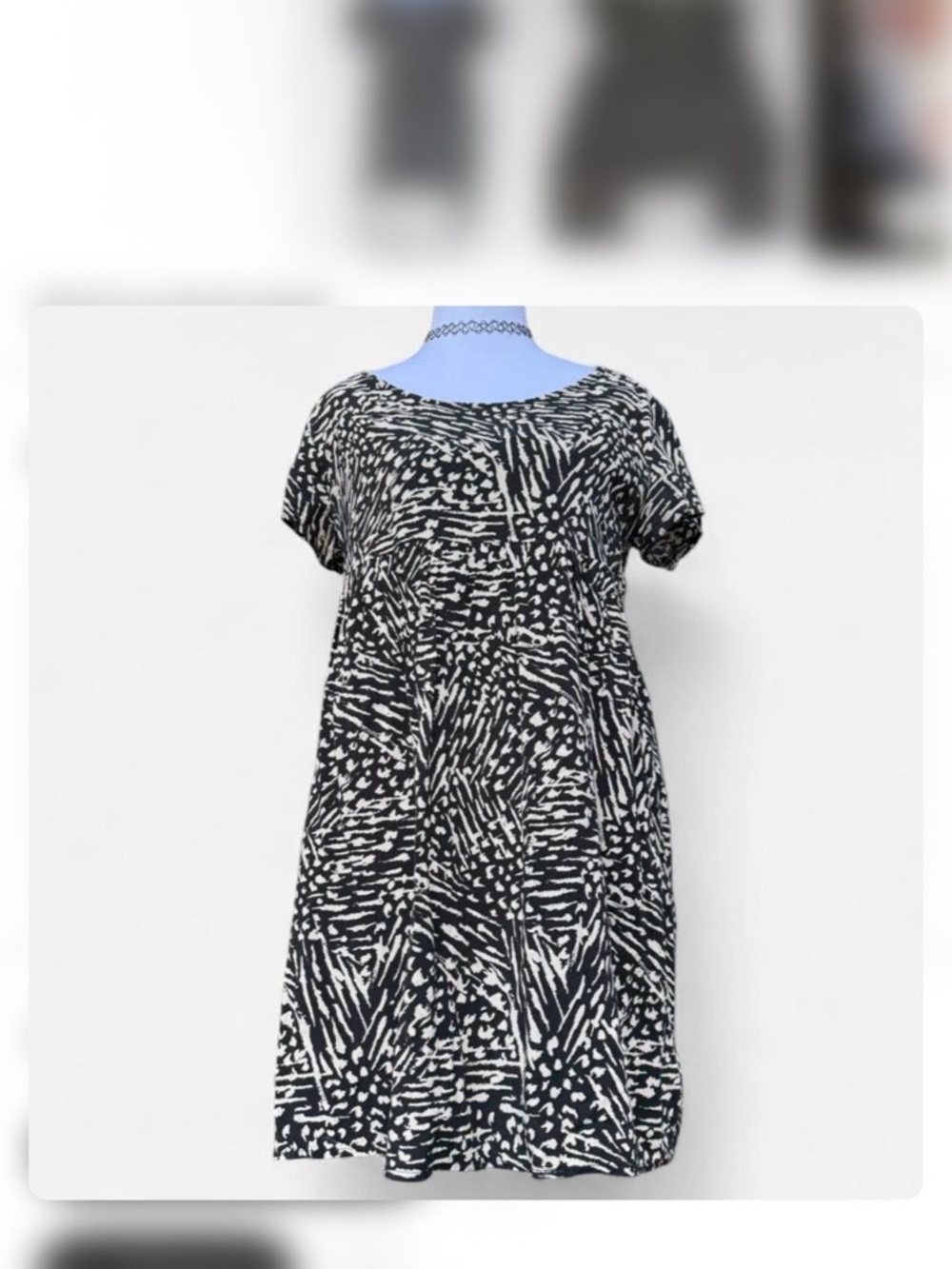 Mossimo Supply Co. Black and White Printed Short-Sleeve Tunic